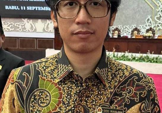 Kerusakan Jalan Berdampak Pada Perputaran Ekonomi
