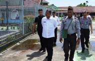 Tiba di Nabire, Dirjenpas Langsung Sambangi Petugas Lapas yang Terluka