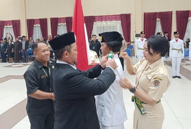 Bupati Katingan Kukuhkan 48 Anggota Paskibraka