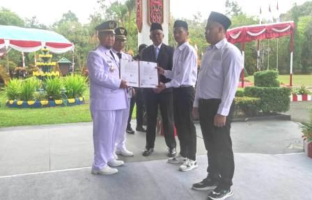 Bupati Serahkan Remisi untuk sejumlah Warga Binaan Lapas Narkotika Kelas IIA Kasongan