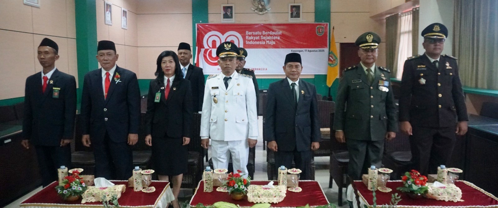 Wabup Ikuti Upacara Penurunan Bendera di Istana Negara Secara Daring