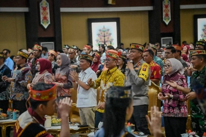 Gubernur Kalteng Hadiri Peringatan HAN dan Harganas