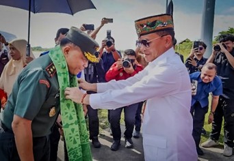 Gubernur Kalteng Sambut Kedatangan Pangdam XX/Tambun Bungai