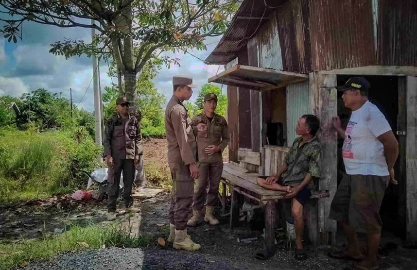 Tim TRC Satpol PP Kalteng Sosialisasikan Bahaya Karhutla Kepada Masyarakat