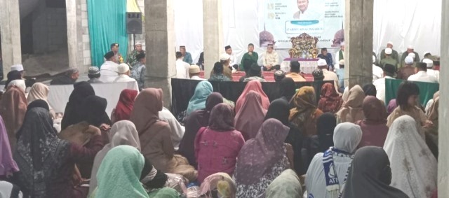 Wabup Katingan Hadiri Peringatan Maulid Nabi Yang Diselenggarakan PHBI di Desa Hiyang Bana