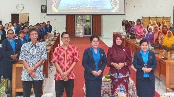 Ketua GOW Ny. Tri Windarti Firdaus Buka Konfercab II WKRI DPC Maria Bunda Karmel Kasongan