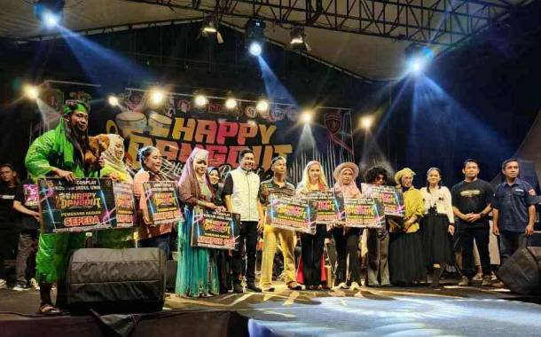 Hapakat Sukses Gelar Acara Happy Dangdut dan Lomba Cosplay Kostum Jadul Era 1970-1990-an