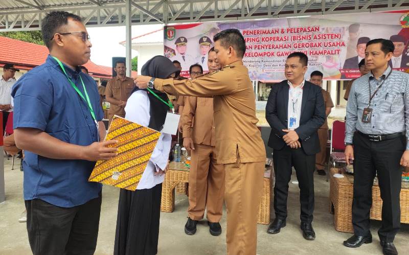 Dorong Kemandirian Ekonomi Masyarakat Melalui Koperasi Desa