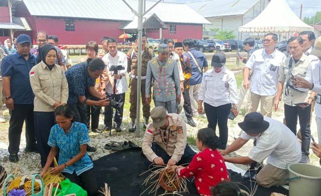 Launching Produk Kerajinan Rotan Bawa Manfaat Besar Masyarakat