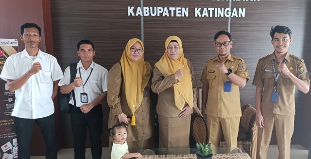 Diskominfostandi Katingan Terima Kunjungan Kerja Diskominfo Santik Kapuas