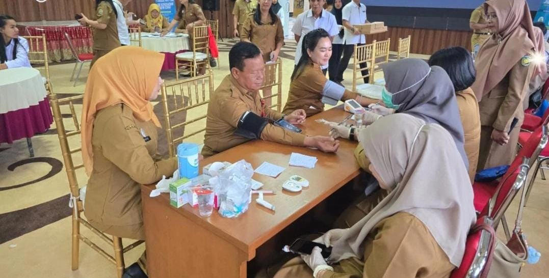 Sekretariat DPRD Kalteng Gelar Pemeriksaan Kesehatan Gratis